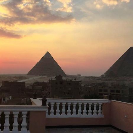 Pyramids Loft Guesthouse Il Il Cairo Esterno foto
