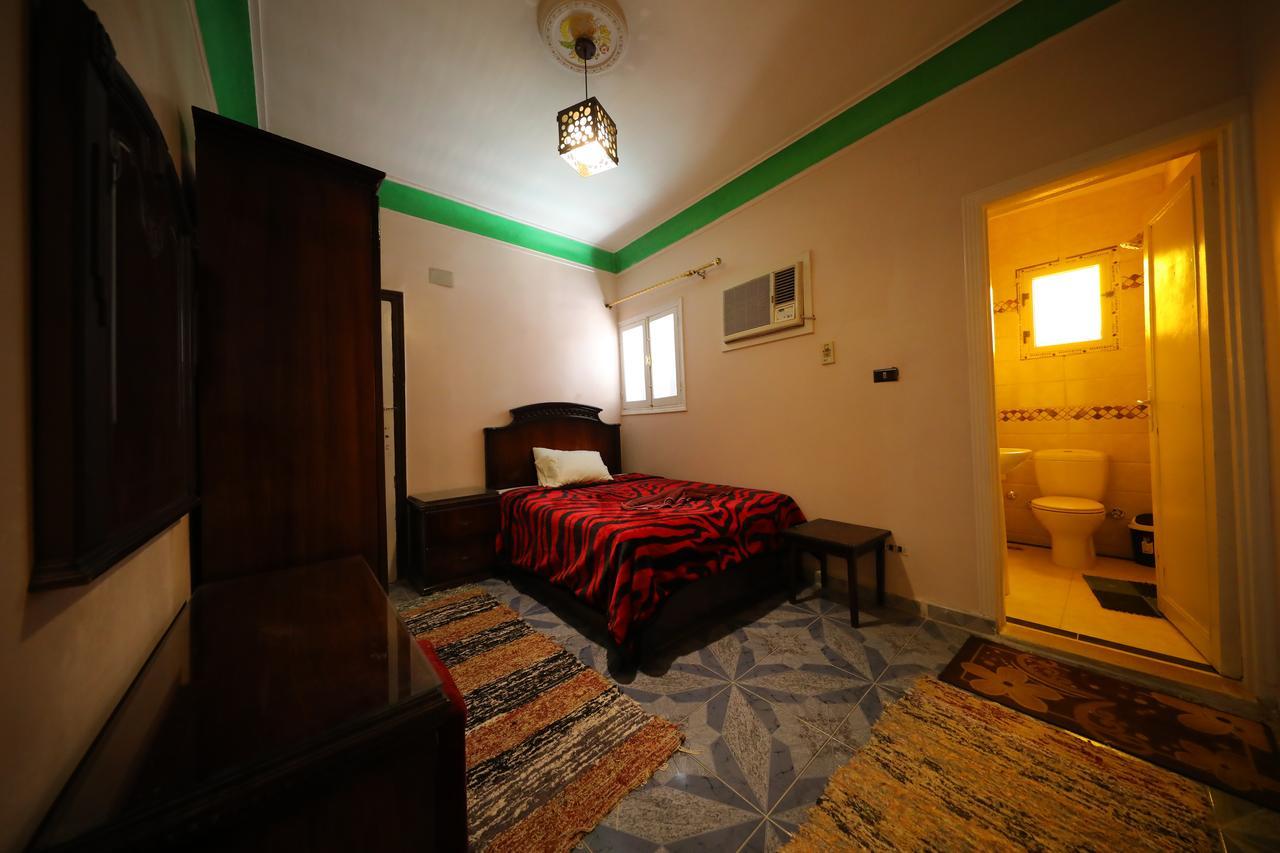 Pyramids Loft Guesthouse Il Il Cairo Esterno foto