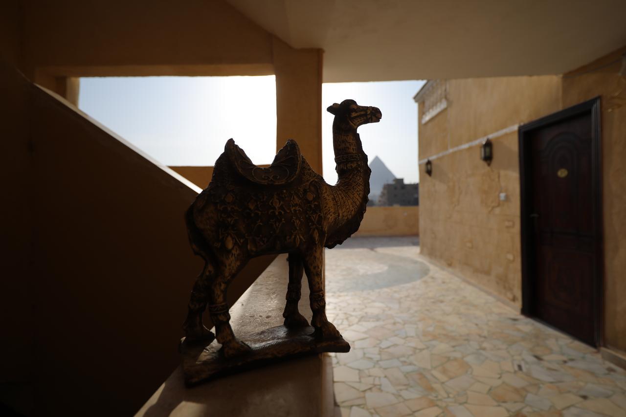 Pyramids Loft Guesthouse Il Il Cairo Esterno foto