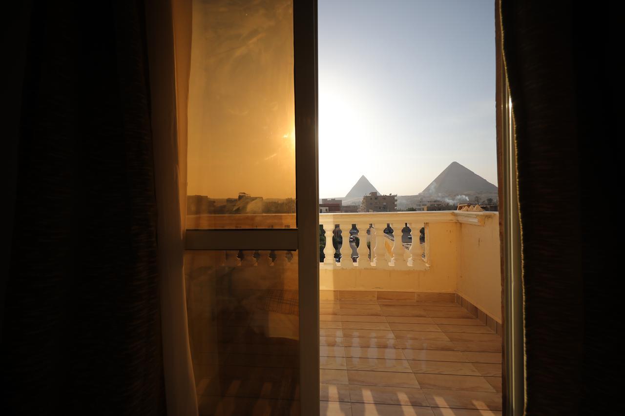 Pyramids Loft Guesthouse Il Il Cairo Esterno foto