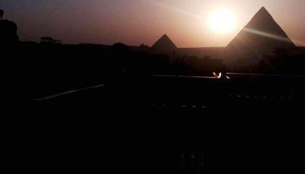 Pyramids Loft Guesthouse Il Il Cairo Esterno foto