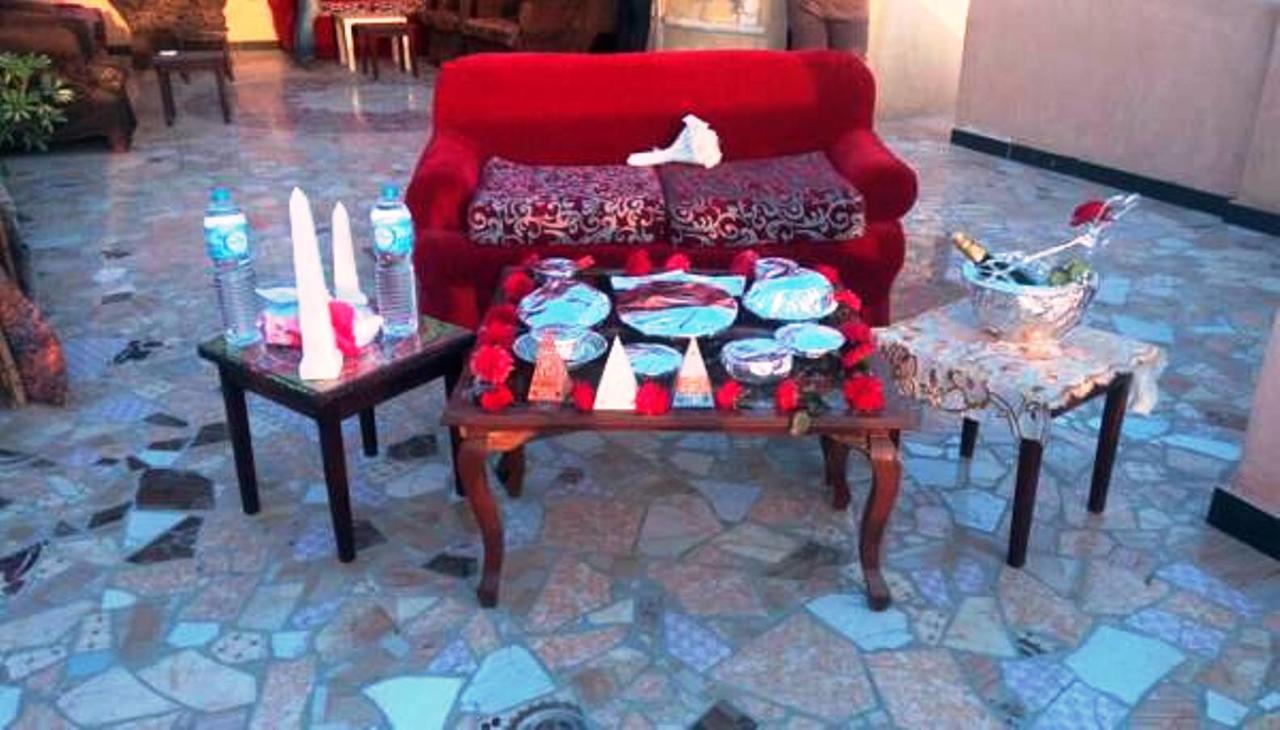 Pyramids Loft Guesthouse Il Il Cairo Esterno foto
